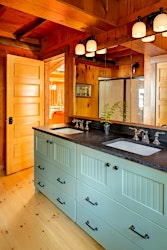 Dual vanity with storage cabinets and drawers (Breakwater Lodge)